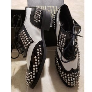 Truth or dare by madonna